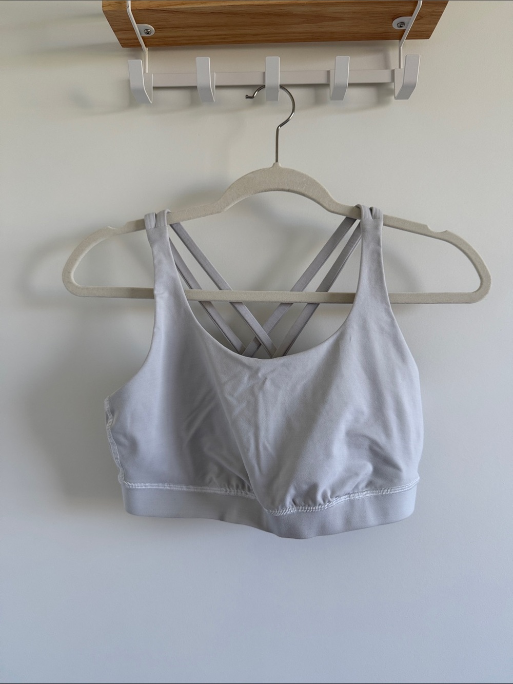 Lululemon Women’s Strappy Back Sports Bra